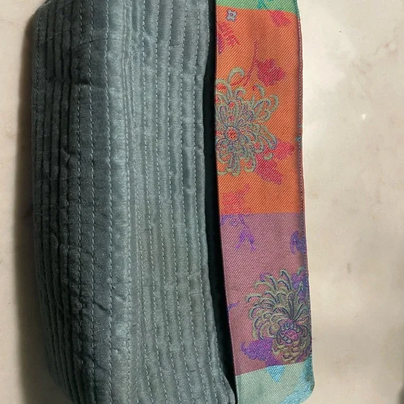 Colorful Pouch - Picture 2 of 5
